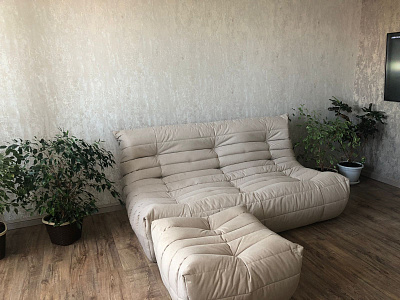 Мебель для организации домашнего кинотеатра. Отзыв о комфорте просмотра с фото. Рейтинг 5/5.